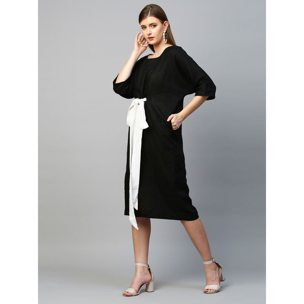 Echke Dress With Mid-Riff Tie-Up