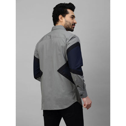 Echke Grey Shirt with Black and Dark Blue Arrow Feature