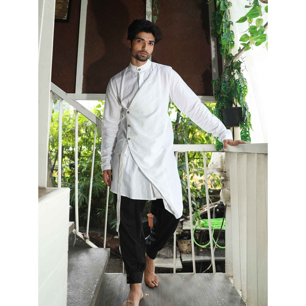 Echke White & Black Co-ord (Set of 2)