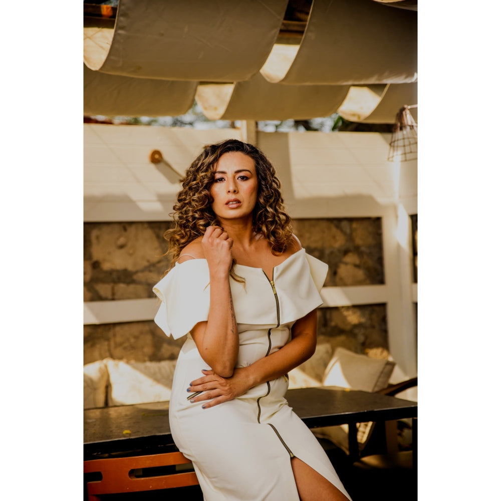 Echke Off Shoulder Dress with Zip Detailing