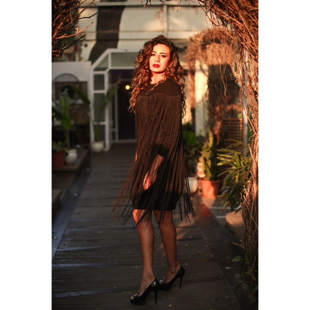 Echke Knee Length Dress with Ribbed Hem and Tassels