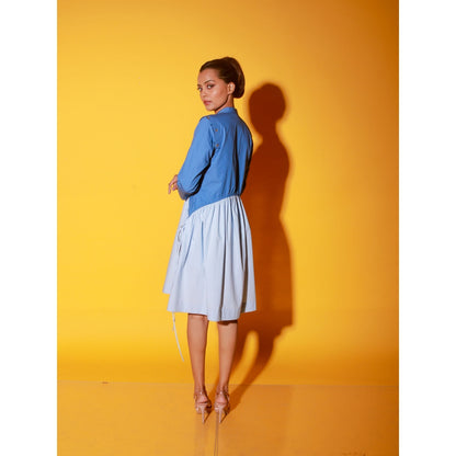 Echke Dark & Light Blue Dress With Detachable Sleeves And Drawstring Feature