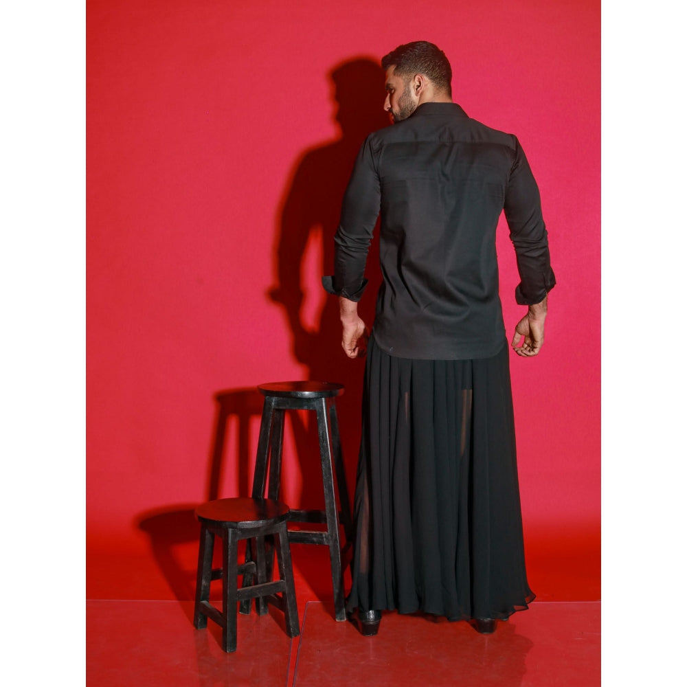Echke Black Solid Shirt