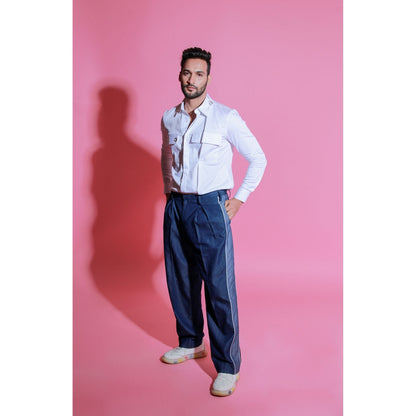 Echke White Shirt with Inverted Pleat, Two Big Pockets