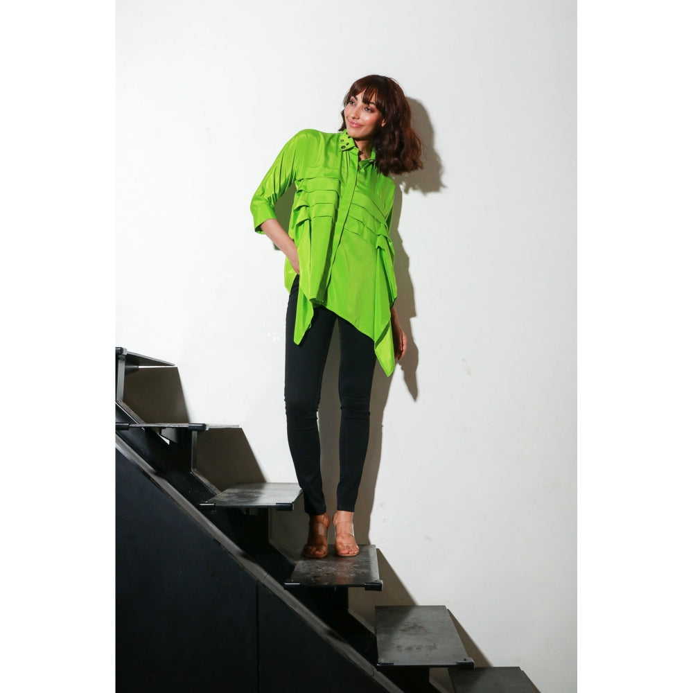 Echke Collared Top with Panels On The Chest And Long Sleeves