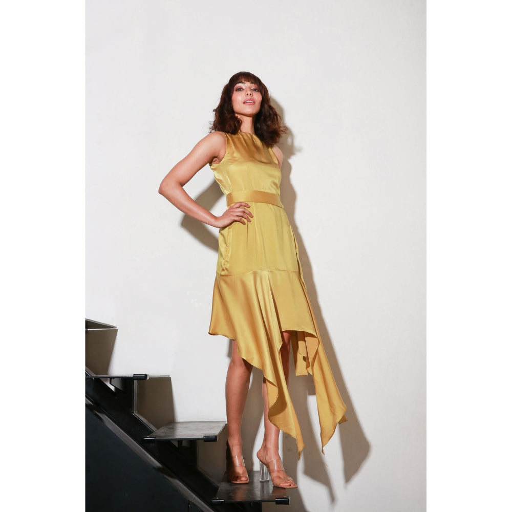 Echke Mustard Yellow Fitted Dress & Belt with Asymmetrical Bottom Part (Set of 2)