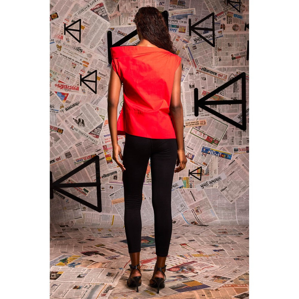 Echke Asymmetric Shoulder Top