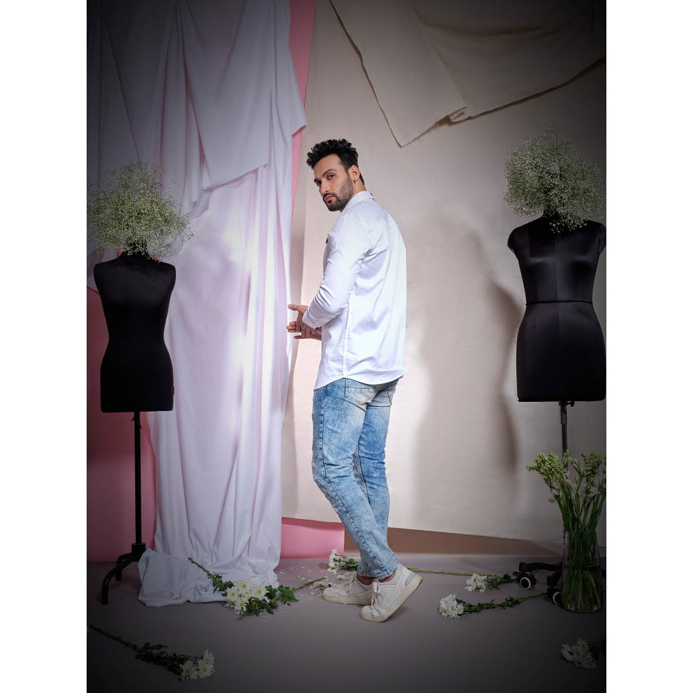Echke White Pl Shirt With Black Chest Patti And Buckle
