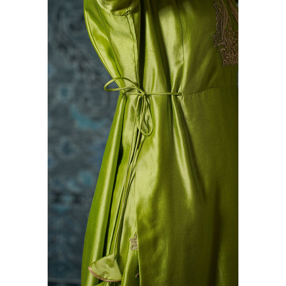 EEDA Green Embroidered Kurta with Pant (Set of 2)