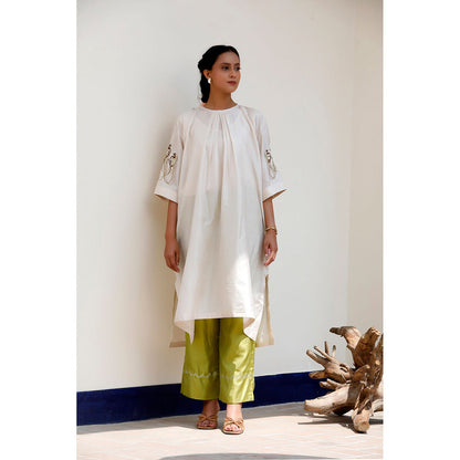 EEDA Aavya Silk Embroidered Kurta and Pant