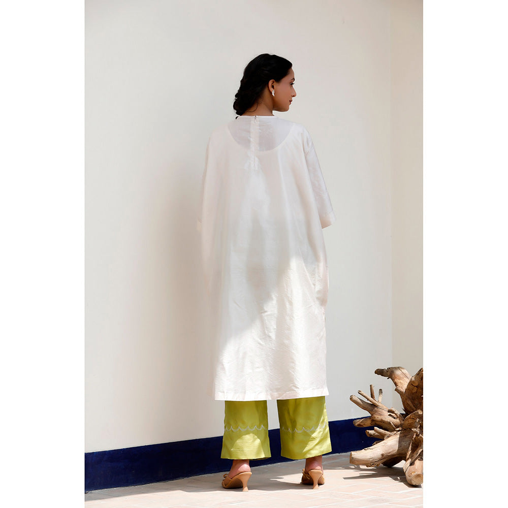 EEDA Aavya Silk Embroidered Kurta and Pant