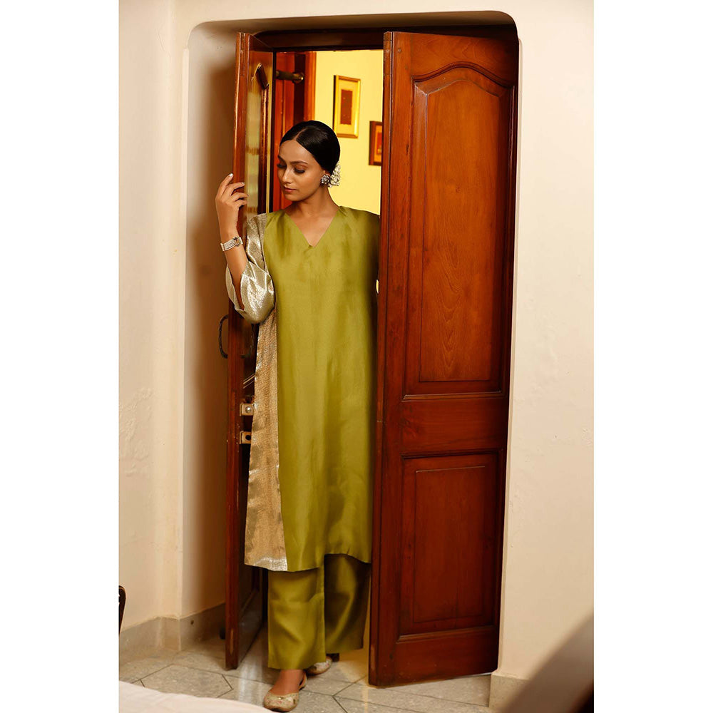 EEDA Green Woven Kurta with Pant