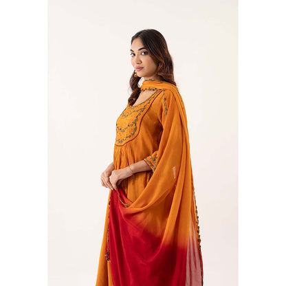 EESHA GUPTA Women Orange Solid/Plain Kurta with Sharara and Dupatta (Set of 3)