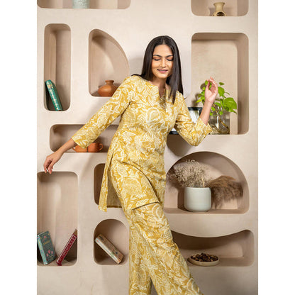 EESHA GUPTA Floral Schifli Co-Ord (Set of 2)