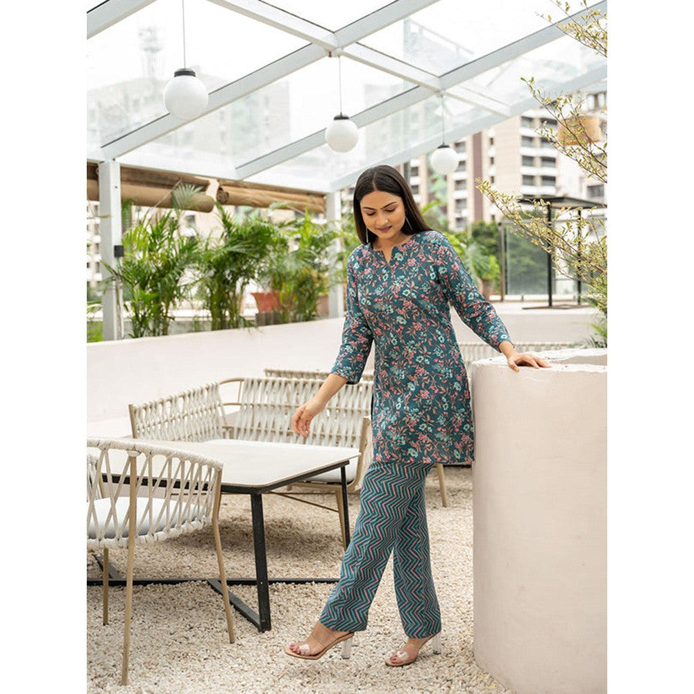 EESHA GUPTA Garden Duet Muslin Co-Ord (Set of 2)