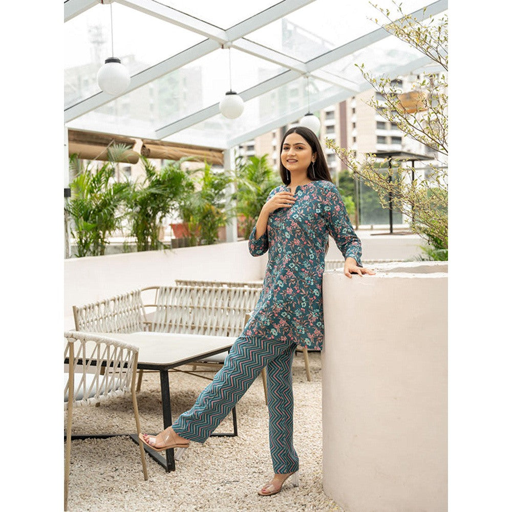 EESHA GUPTA Garden Duet Muslin Co-Ord (Set of 2)