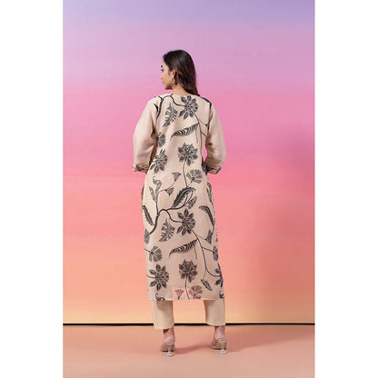 EESHA GUPTA Cream and Green Linen Kurta with Pant & Dupatta (Set of 3)