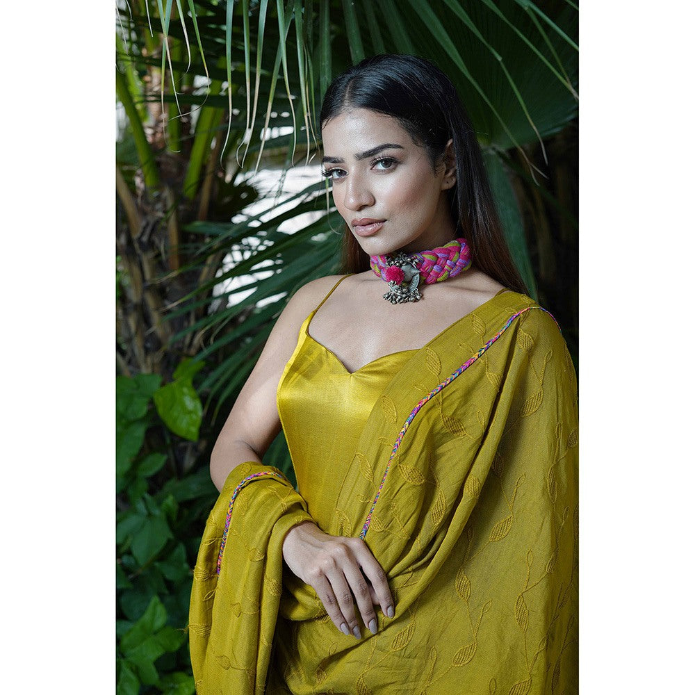 Ekavira Sunheri Strap Kurta with Pant & Dupatta for Women (Set of 3)