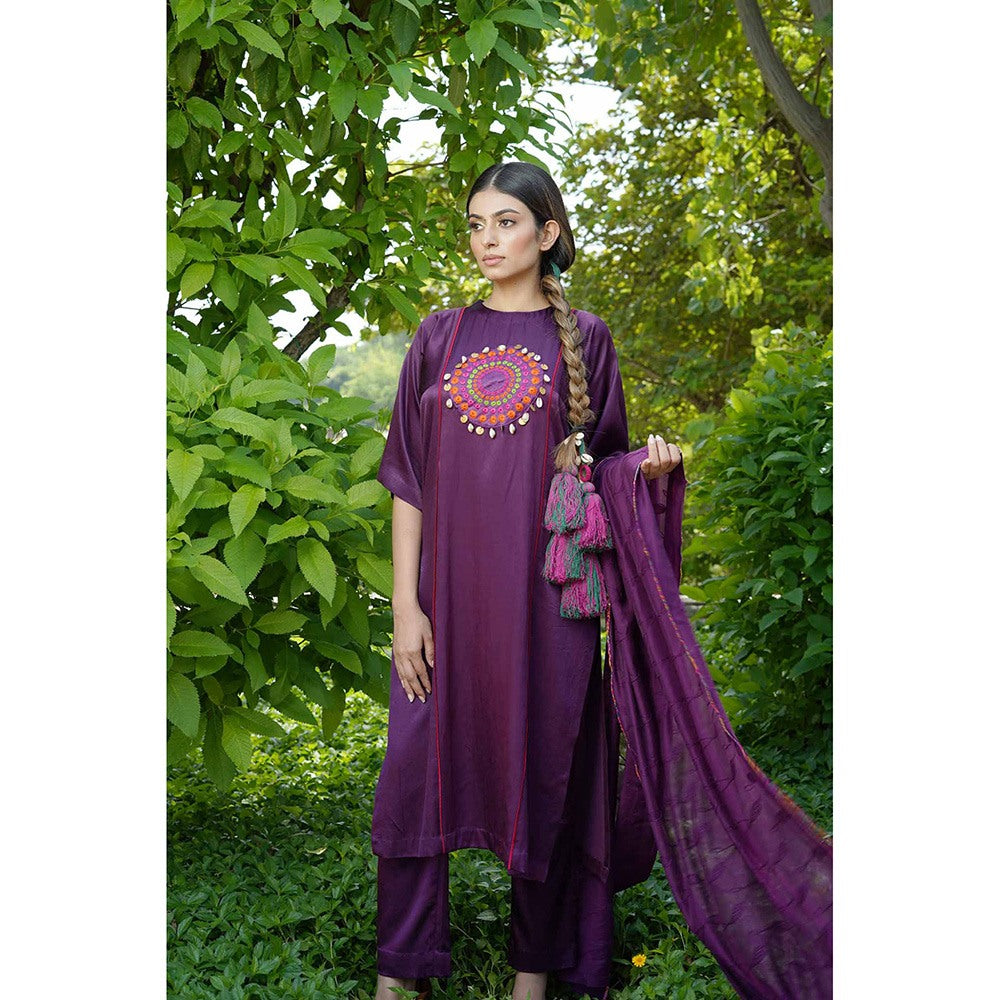 Ekavira Jamina Patch Kurta with Pant & Dupatta for Women (Set of 3)