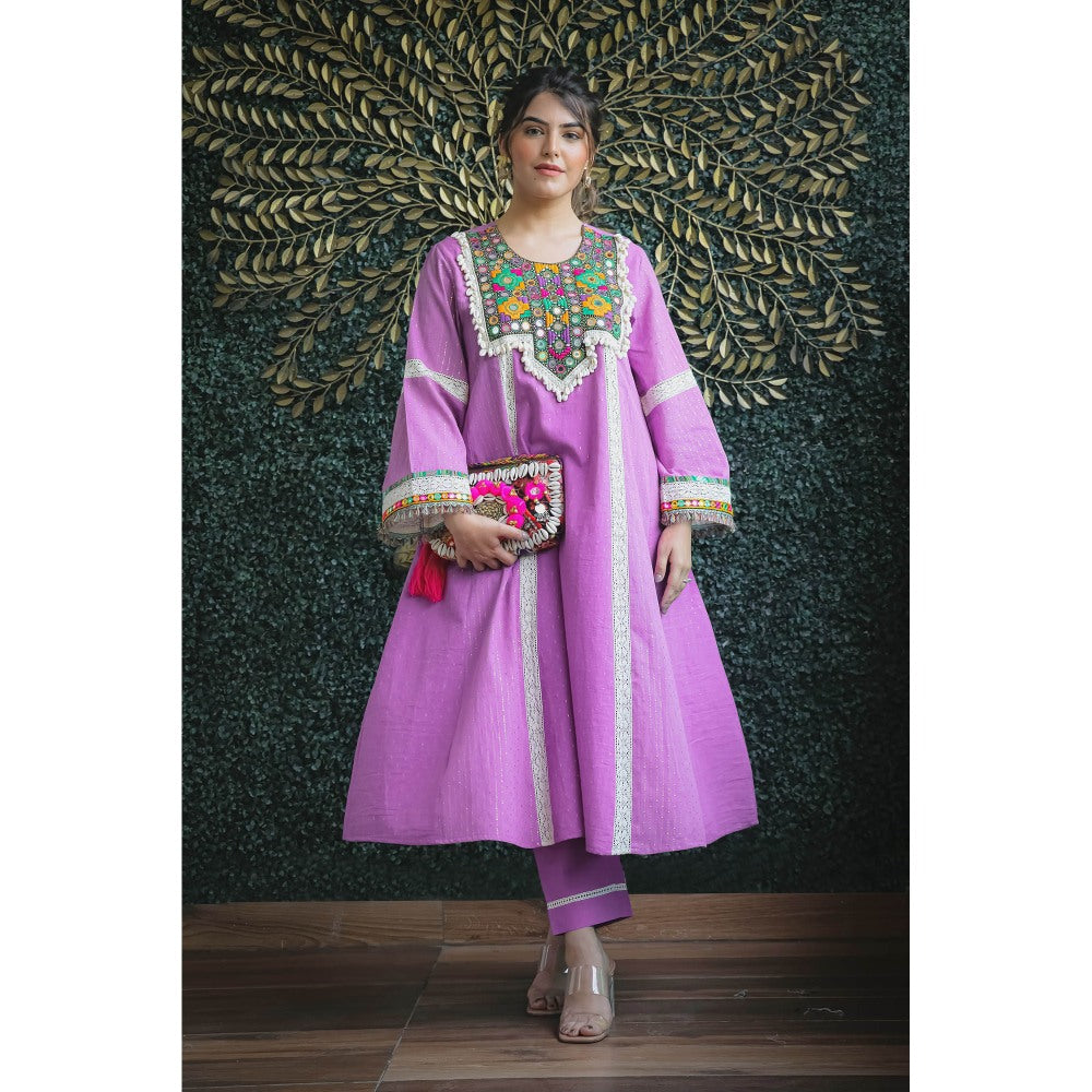 Ekavira Lavender Jashna Kurta with Pant and Dupatta (Set of 3)