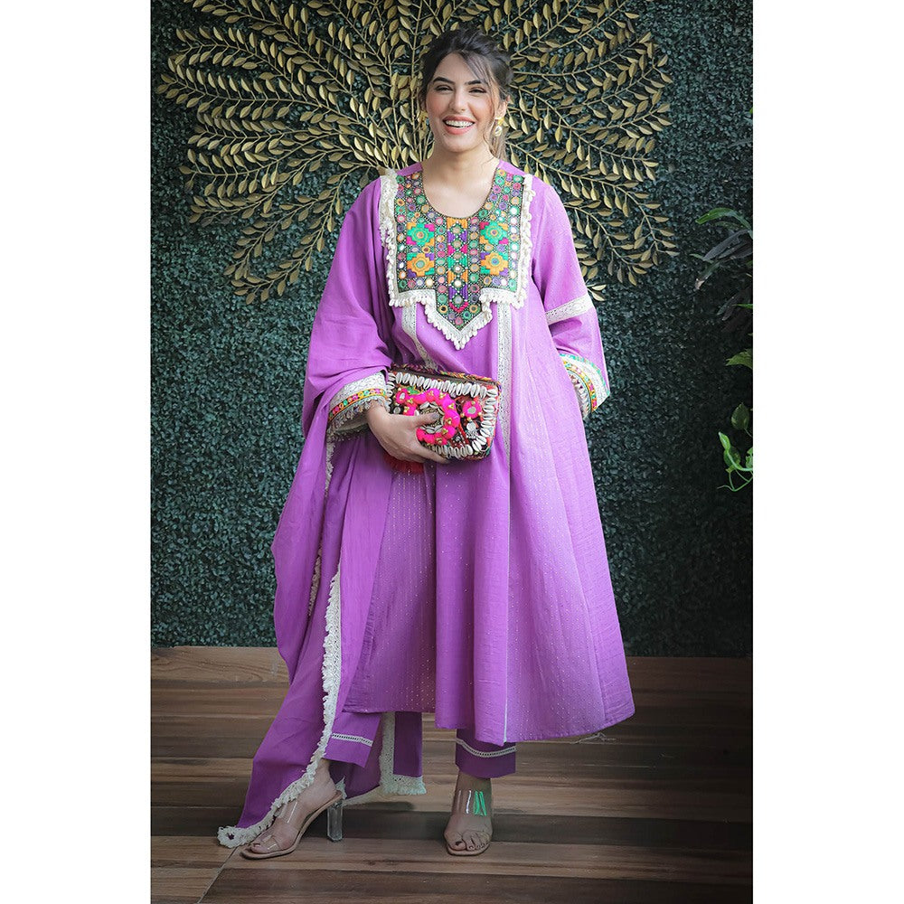Ekavira Lavender Jashna Kurta with Pant and Dupatta (Set of 3)