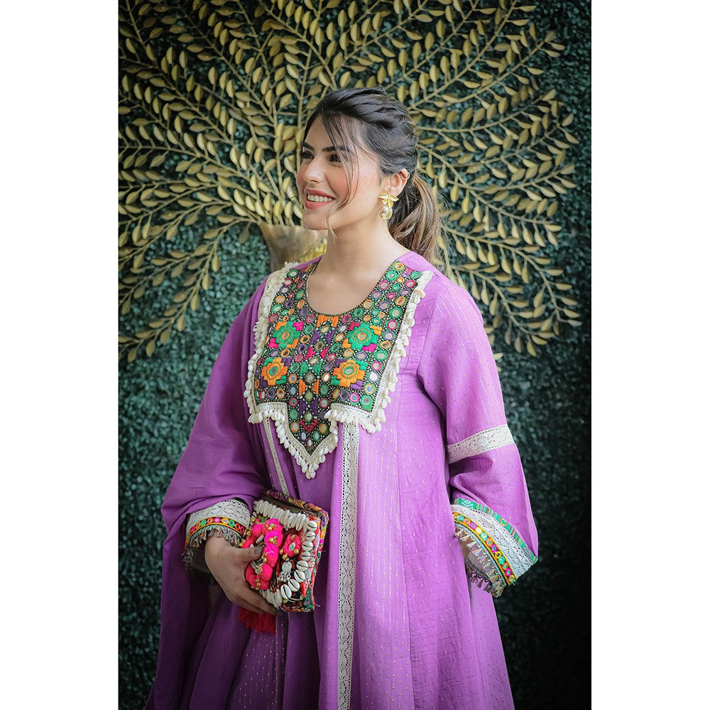 Ekavira Lavender Jashna Kurta with Pant and Dupatta (Set of 3)