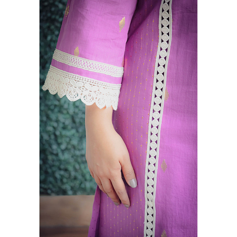 Ekavira Lavender Sajda Kurta with Pant and Dupatta (Set of 3)