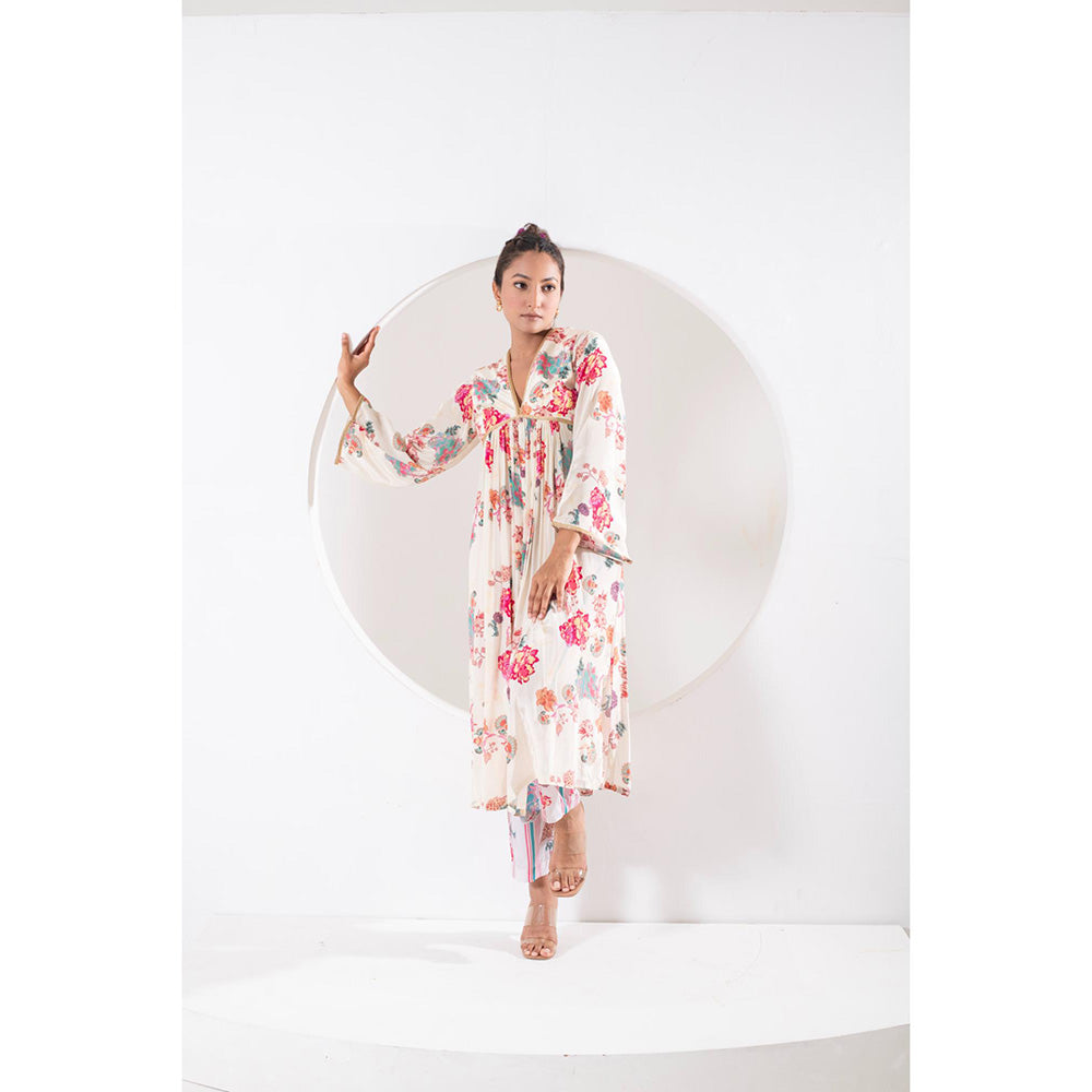 Ekavira Madhubala White Floral Print Kurta with Pant and Dupatta (Set of 3)