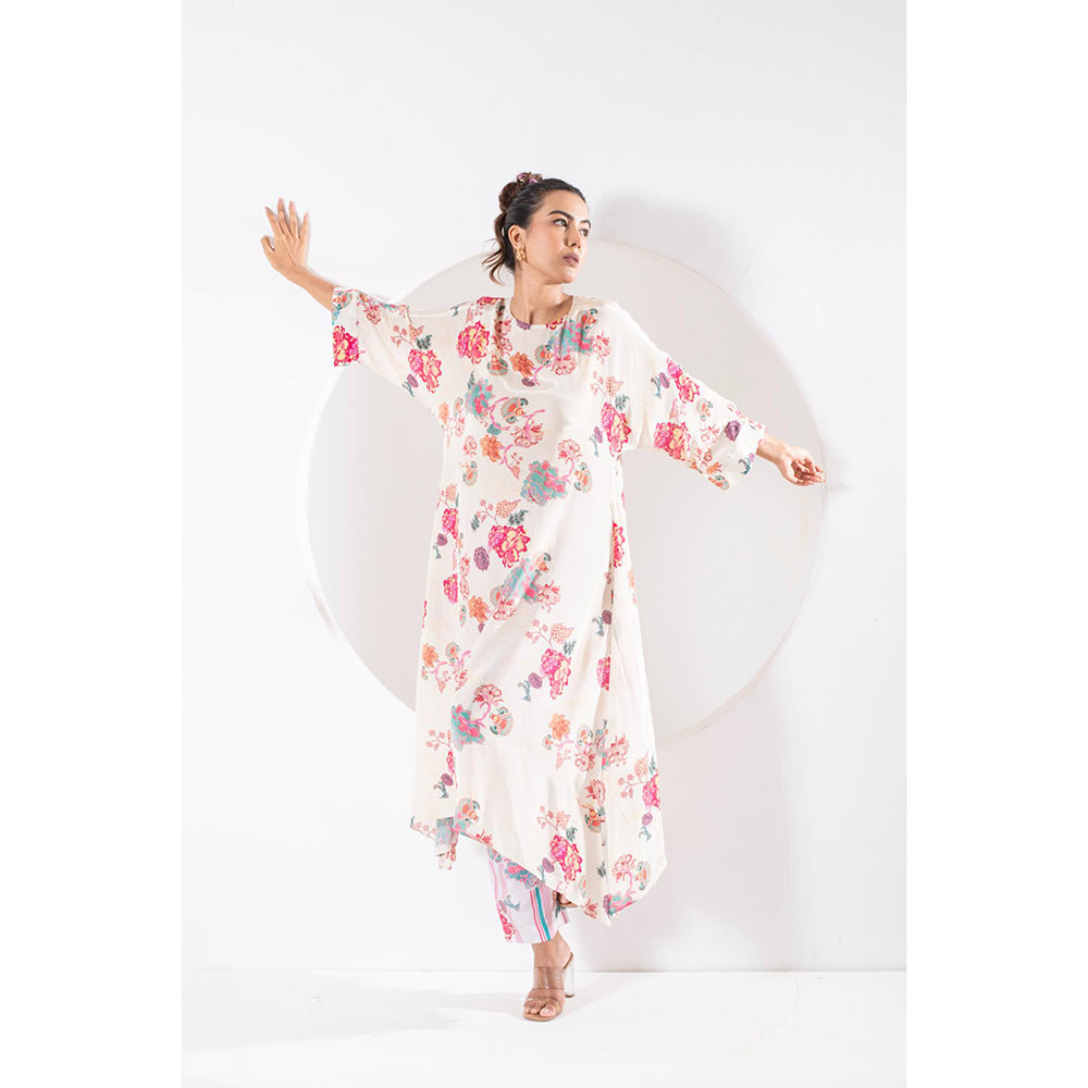 Ekavira Rukhmani White Floral Print Kurta and Pant (Set of 2)