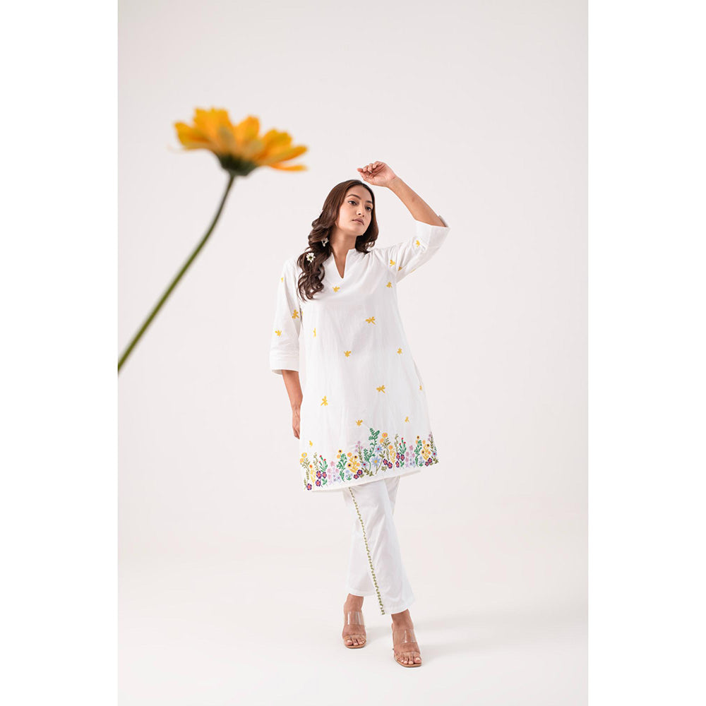 Ekavira Shakti Floral Printed Kurta and Pant (Set of 2)