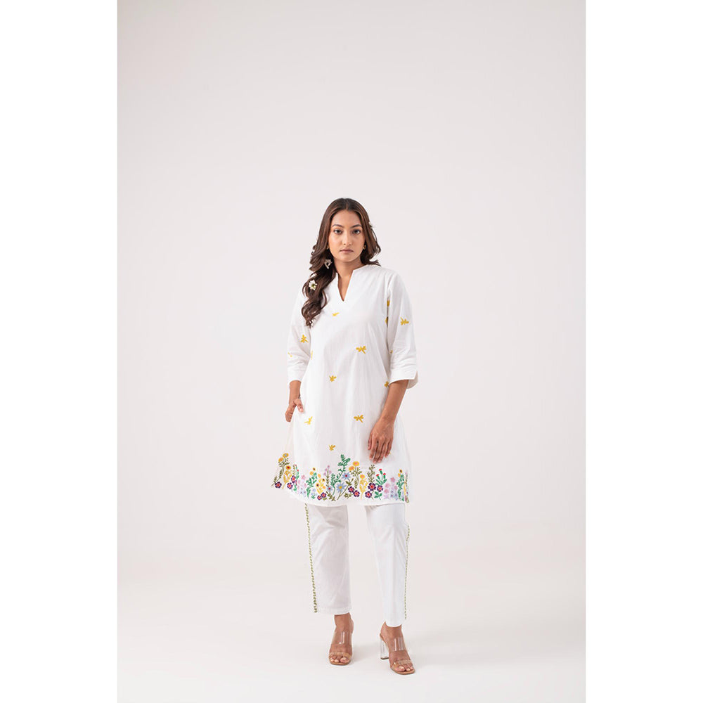 Ekavira Shakti Floral Printed Kurta and Pant (Set of 2)