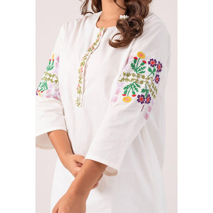 Ekavira Reva White Floral Print Kurta and Pant (Set of 2)