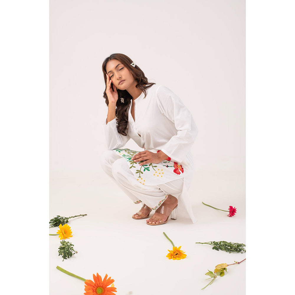 Ekavira Anasuiya Floral Printed Kurta and Pant (Set of 2)