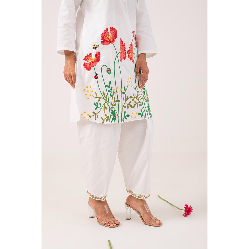 Ekavira Anasuiya Floral Printed Kurta and Pant (Set of 2)