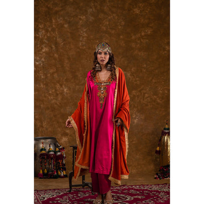 Ekavira Raahi Collection Layla Embroidered Kurta and Pant (Set of 2)