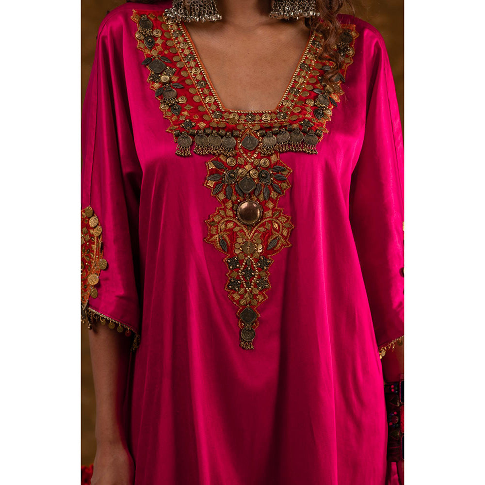 Ekavira Raahi Collection Layla Embroidered Kurta and Pant (Set of 2)
