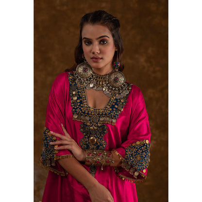 Ekavira Raahi Collection Layla Embroidered Kurta and Pant (Set of 2)