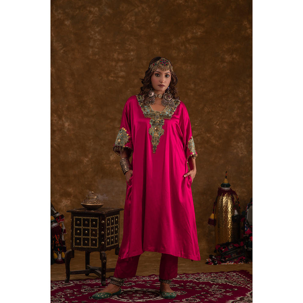 Ekavira Raahi Collection Layla Embroidered Kurta and Pant (Set of 2)