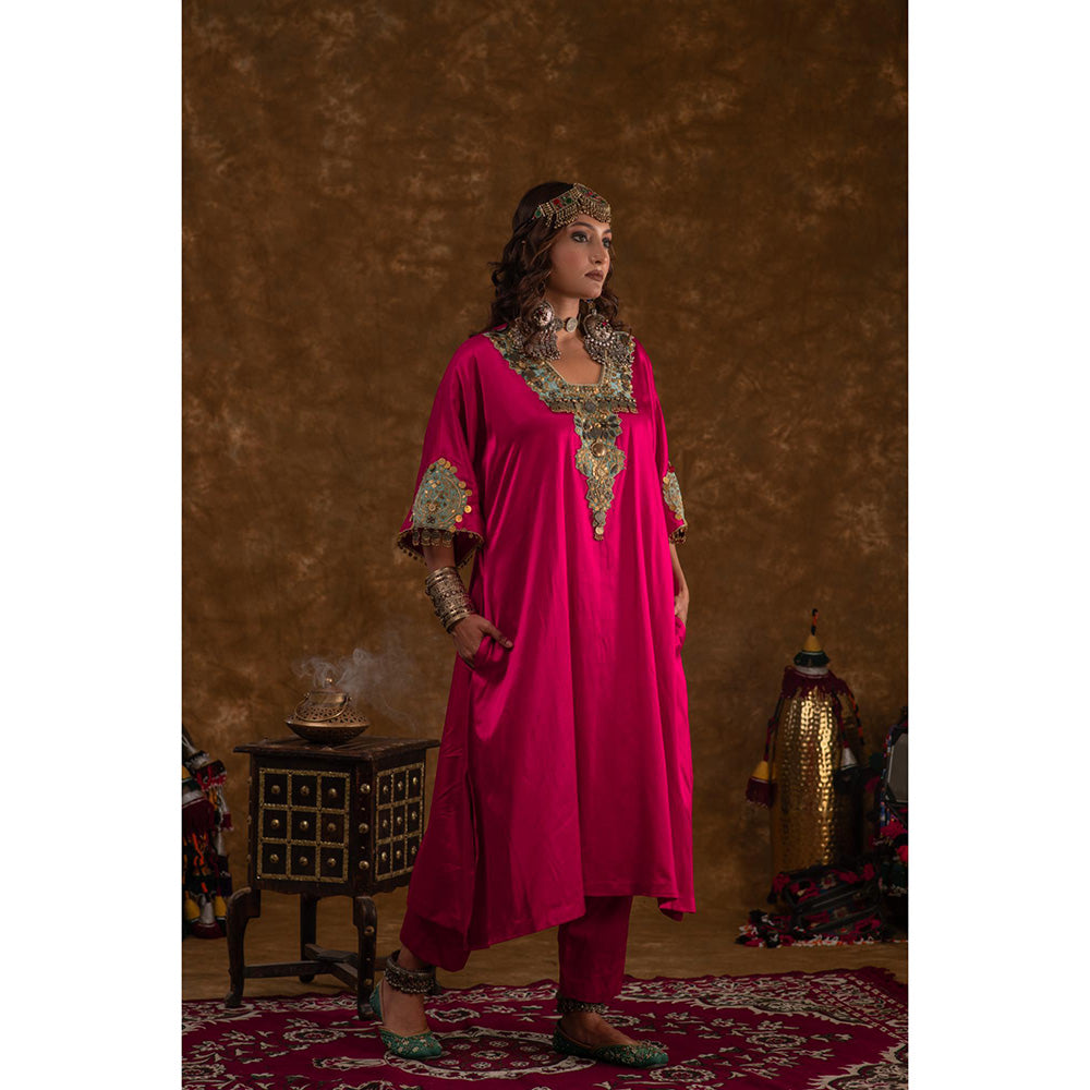 Ekavira Raahi Collection Layla Embroidered Kurta and Pant (Set of 2)