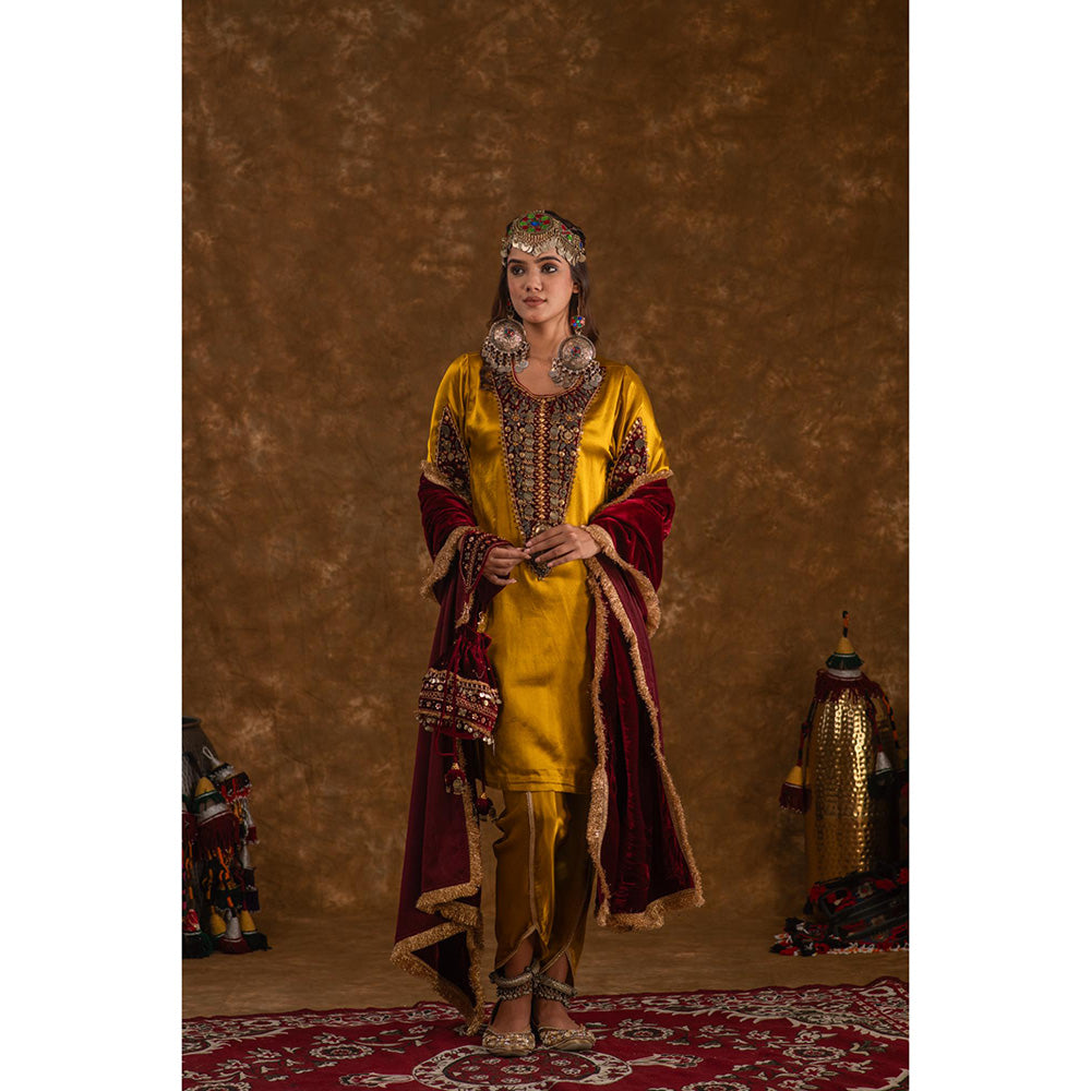 Ekavira Raahi Collection Rubina Solid Patch Work Kurta and Tulip Pant (Set of 2)