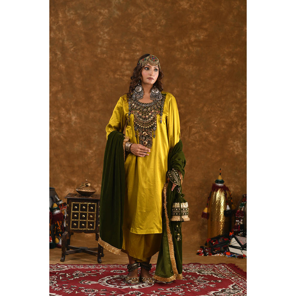 Ekavira Raahi Collection Shaira Solid Kurta with Palazzo and Dupatta (Set of 3)