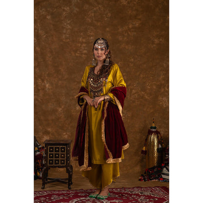 Ekavira Raahi Collection Shaira Solid Kurta with Palazzo and Dupatta (Set of 3)