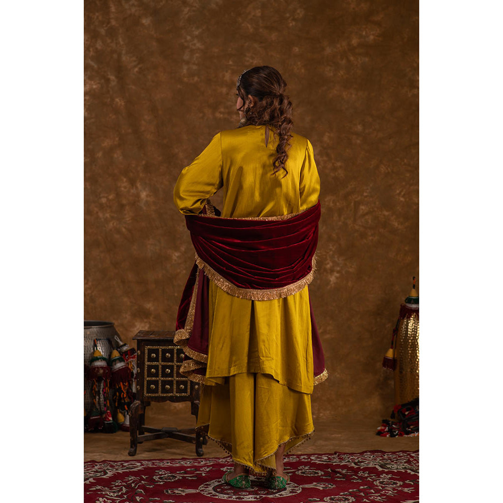 Ekavira Raahi Collection Shaira Solid Kurta with Palazzo and Dupatta (Set of 3)