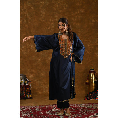 Ekavira Raahi Collection Zahra Embroidered Kurta with Pant and Dupatta (Set of 3)