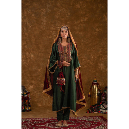 Ekavira Raahi Collection Zahra Embroidered Kurta with Pant and Dupatta (Set of 3)