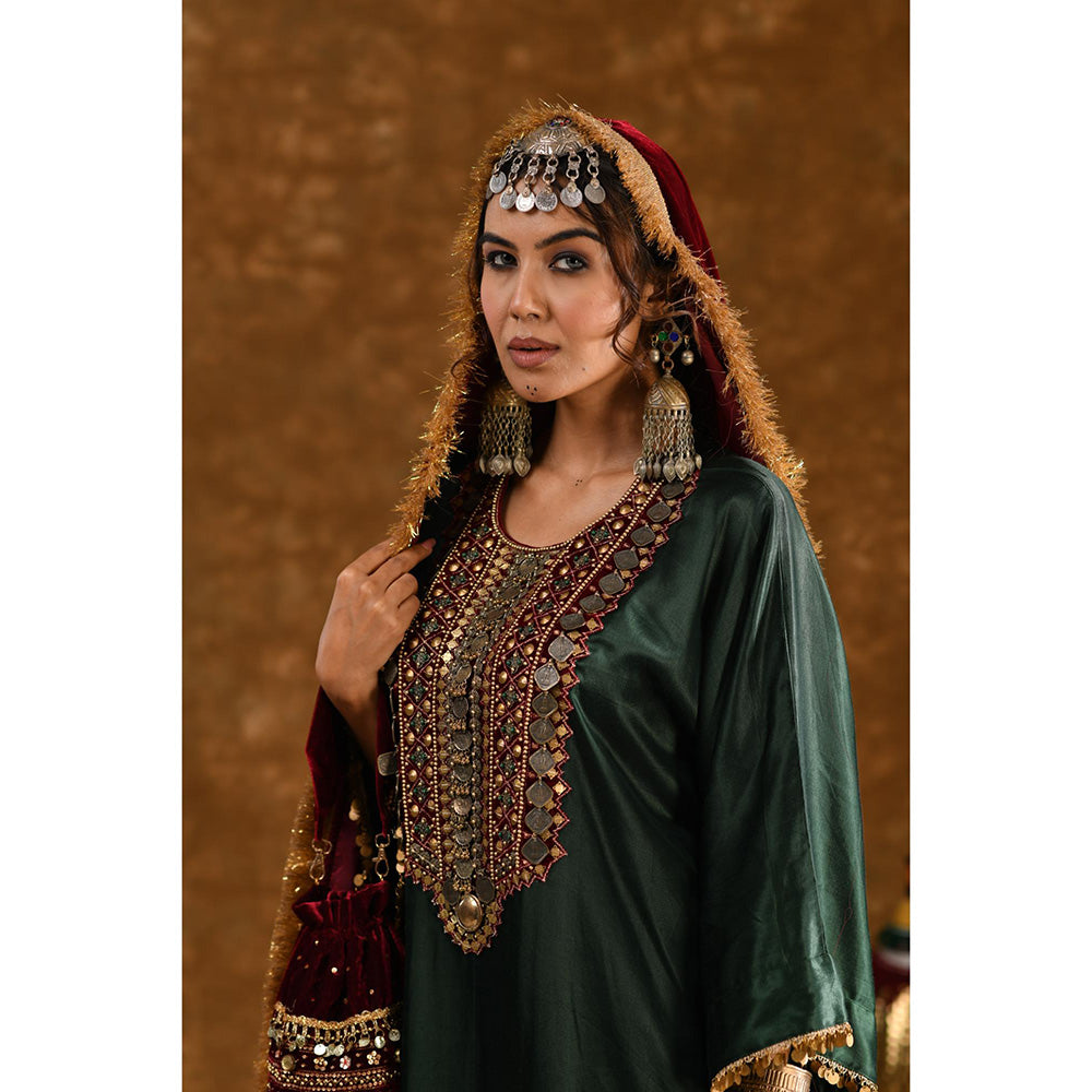 Ekavira Raahi Collection Zahra Embroidered Kurta with Pant and Dupatta (Set of 3)