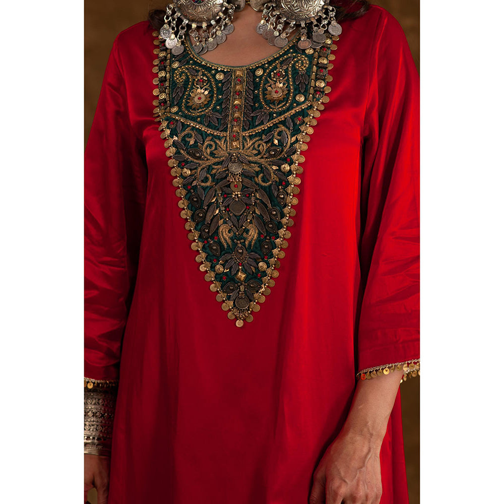 Ekavira Raahi Collection Roohi Embroidered Kurta and Pant with Dupatta (Set of 3)