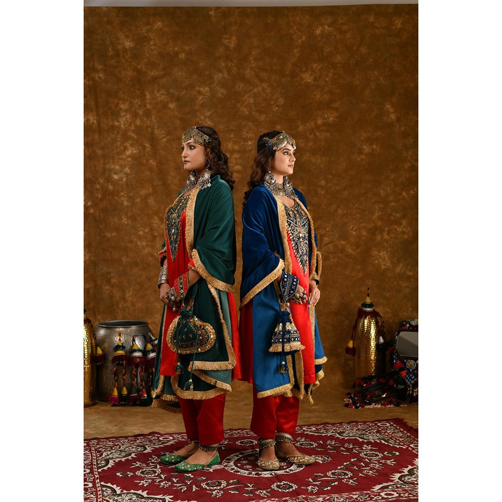 Ekavira Raahi Collection Roohi Embroidered Kurta and Pant with Dupatta (Set of 3)