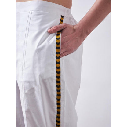 Elarra White Pop Tiger Co-Ord (Set of 2)