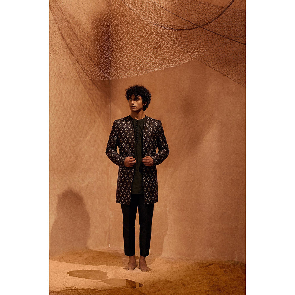 Eleven Brothers Ambers Indo-Western Kurta with Jacket & Pant